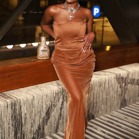 House of Cb Corset dress - Picture 3 of 3